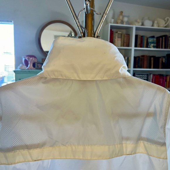Columbia Women's White Windbreaker with Hidden Hood - Picture 5 of 8